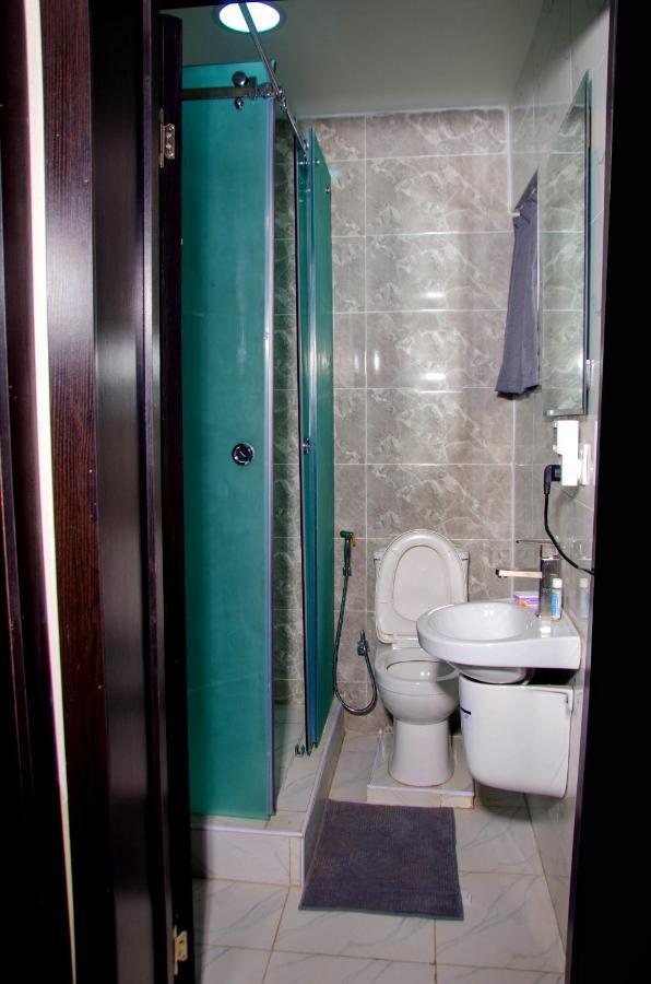 No 95 Suites VI Lagos Extérieur photo