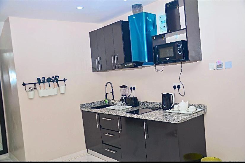 No 95 Suites VI Lagos Extérieur photo